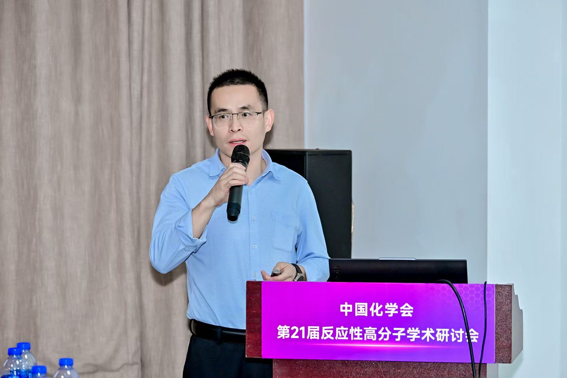 王寧.jpg